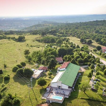 福利亚诺 Bio-Agriturismo Parco Rurale "Alture Di Polazzo"旅馆 外观 照片