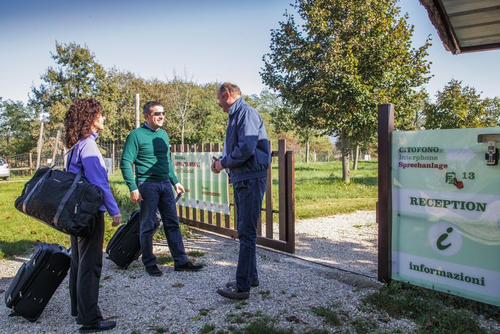 福利亚诺 Bio-Agriturismo Parco Rurale "Alture Di Polazzo"旅馆 外观 照片